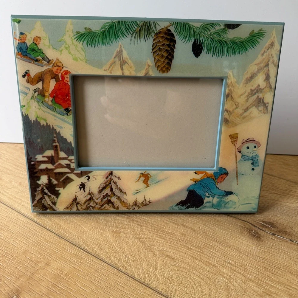 Dolce Mia Handmade Winter Vintage Photo Frame Sledding Snowman Holidays skiing